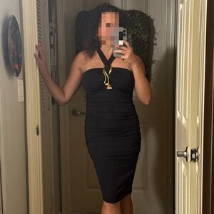 EUC Customizable criss cross ruched little black dress FREE bendable hardware